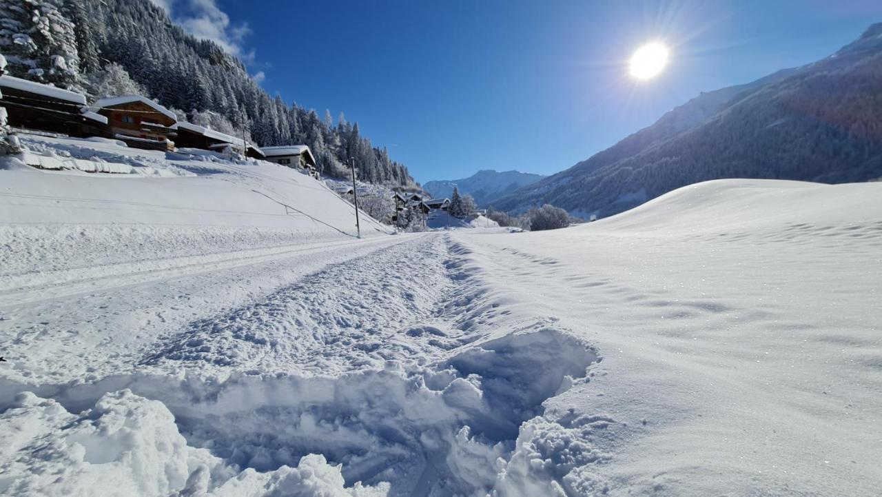 Ferienhaus & Ferienwohnung Winay Wayna Gotschna Blick Klosters-Serneus Extérieur photo