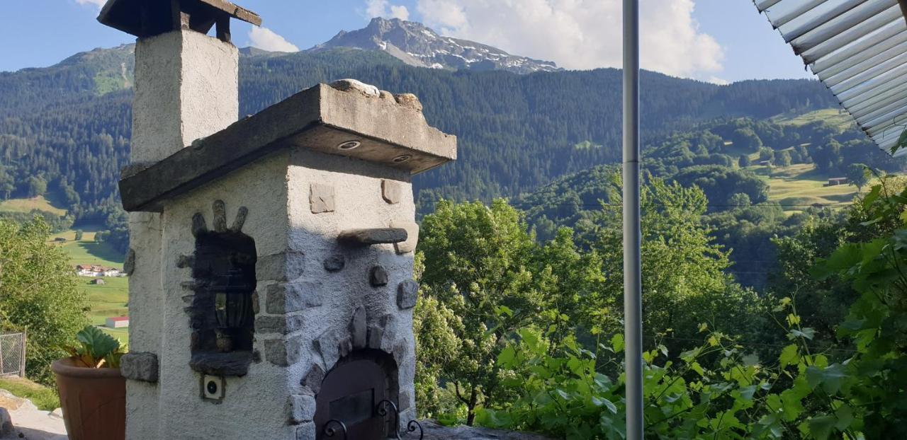 Ferienhaus & Ferienwohnung Winay Wayna Gotschna Blick Klosters-Serneus Extérieur photo