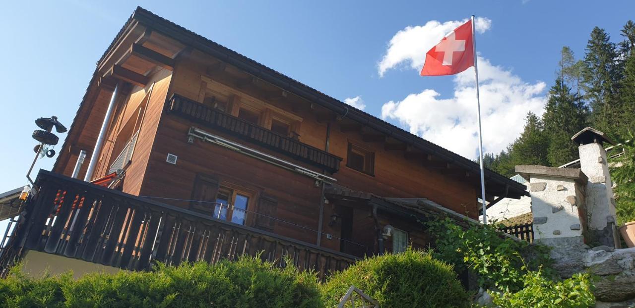 Ferienhaus & Ferienwohnung Winay Wayna Gotschna Blick Klosters-Serneus Extérieur photo
